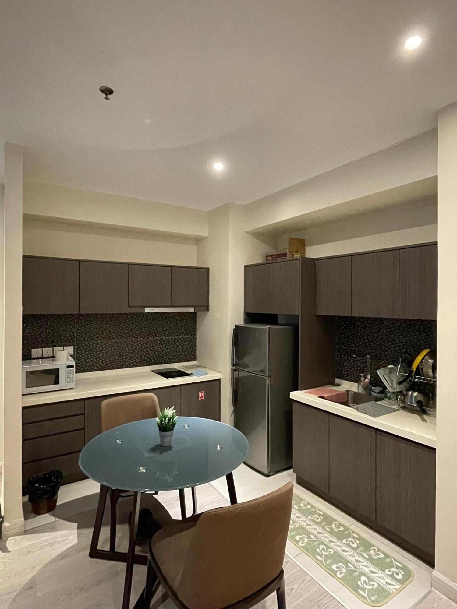 Pangsapuri Mersuites Center By Trh *